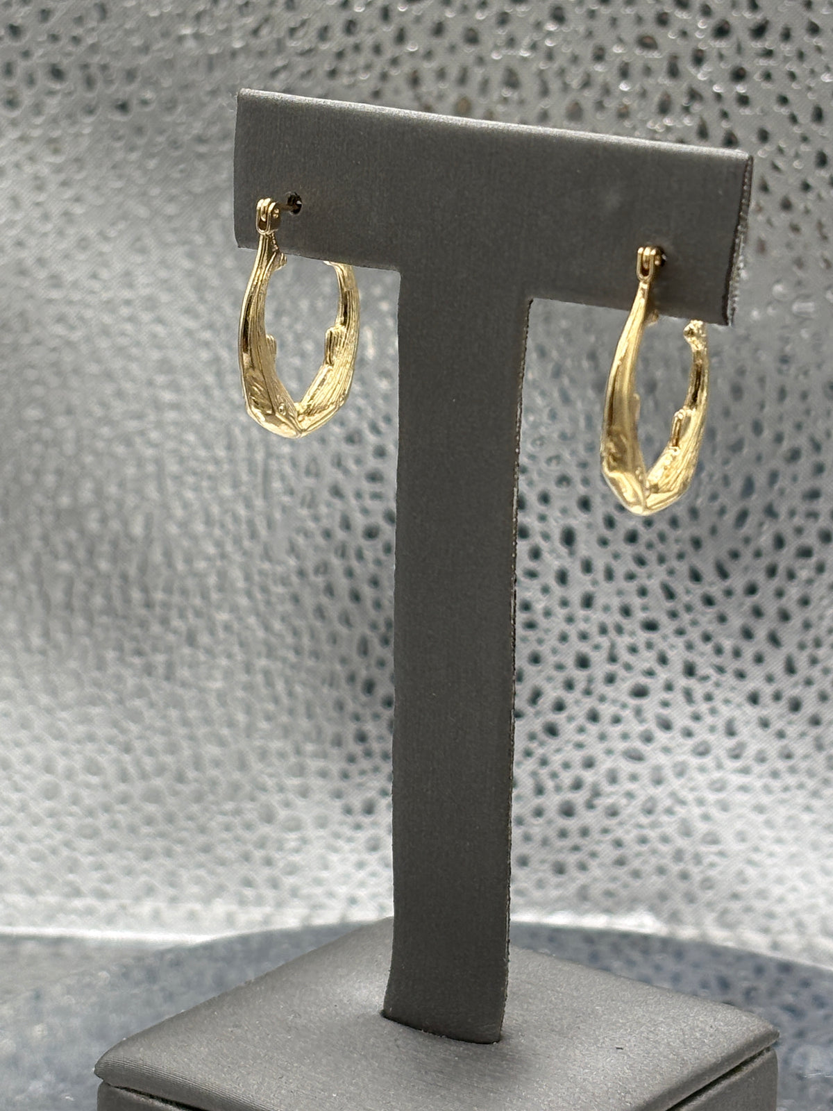 Ladies 14 Karat Yellow Gold Kissing Dolphin Hoop Earrings