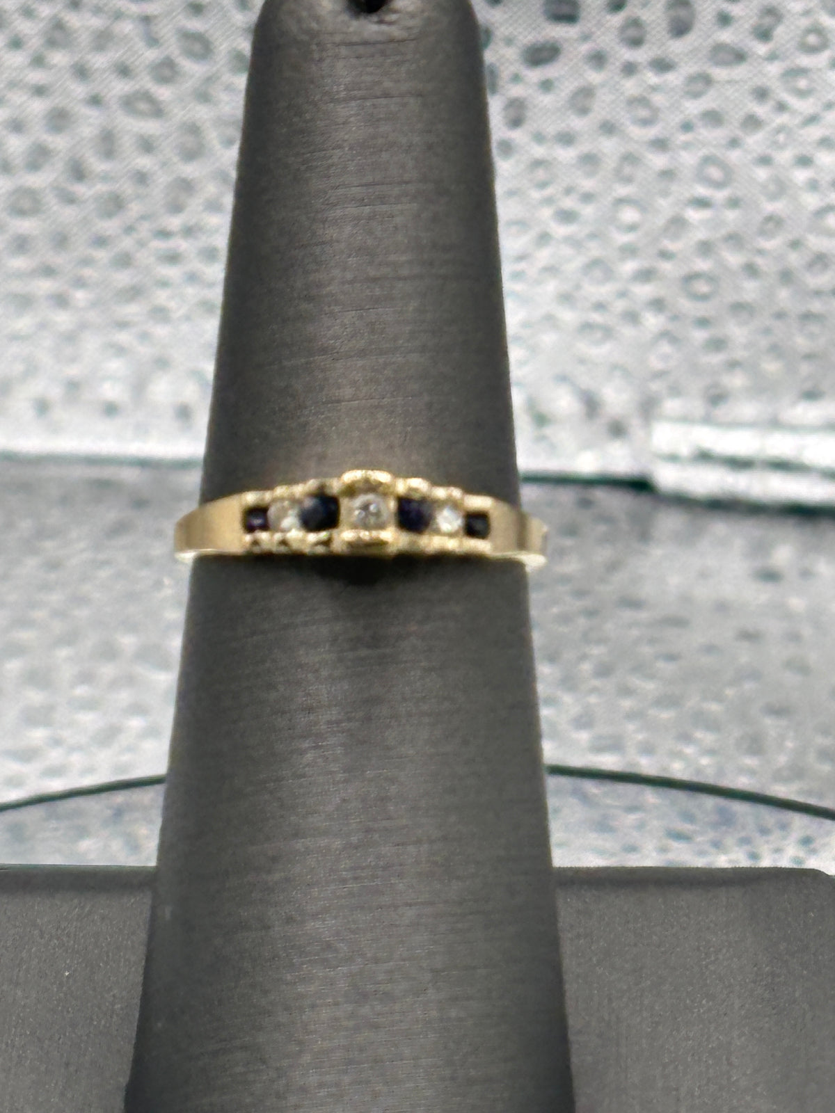 Ladies Gorgeous 14 Karat Yellow Gold Sapphire & Diamond Ring