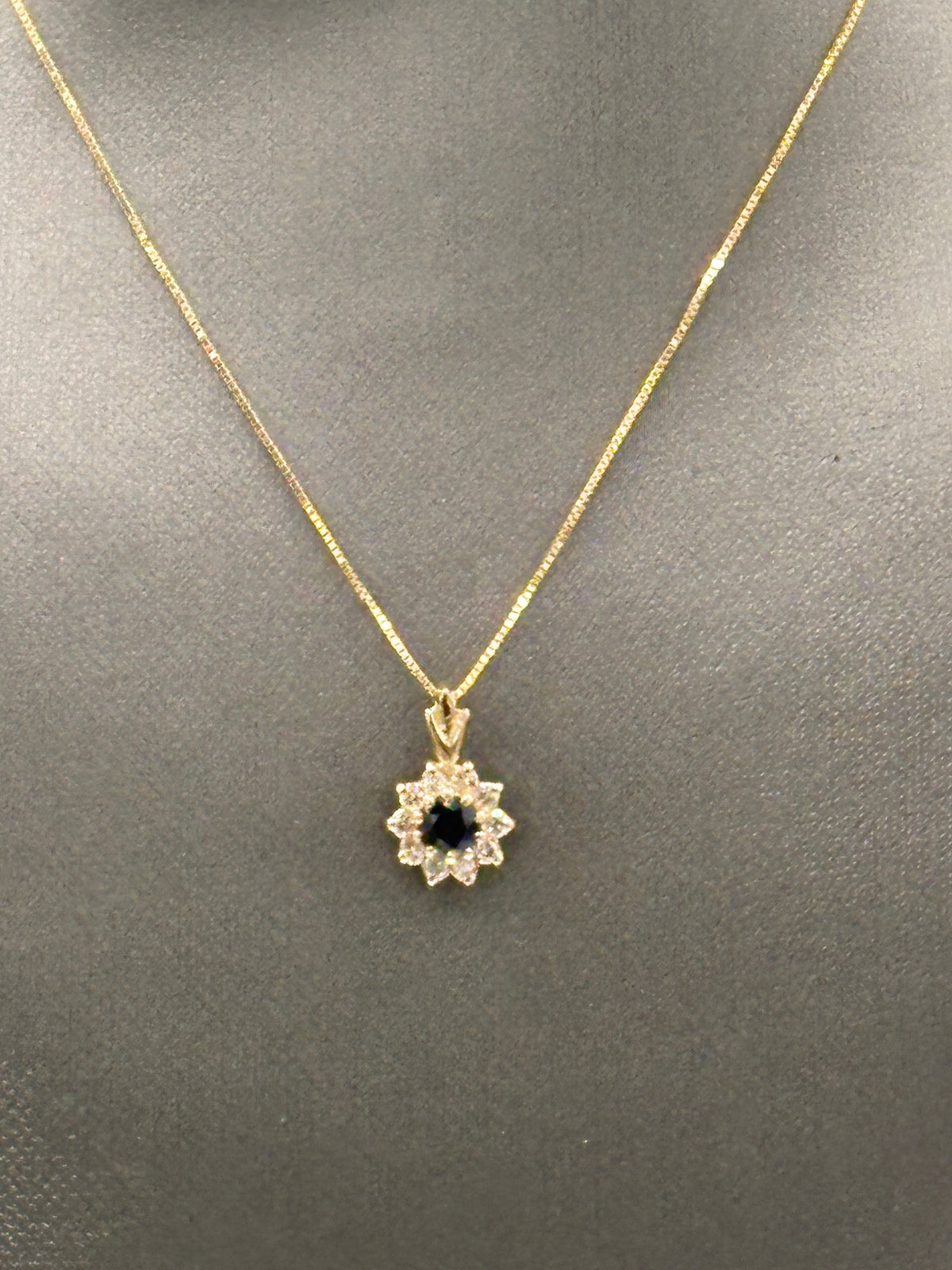 Ladies Gorgeous 14 Karat Yellow Gold Sapphire & Diamond Pendant