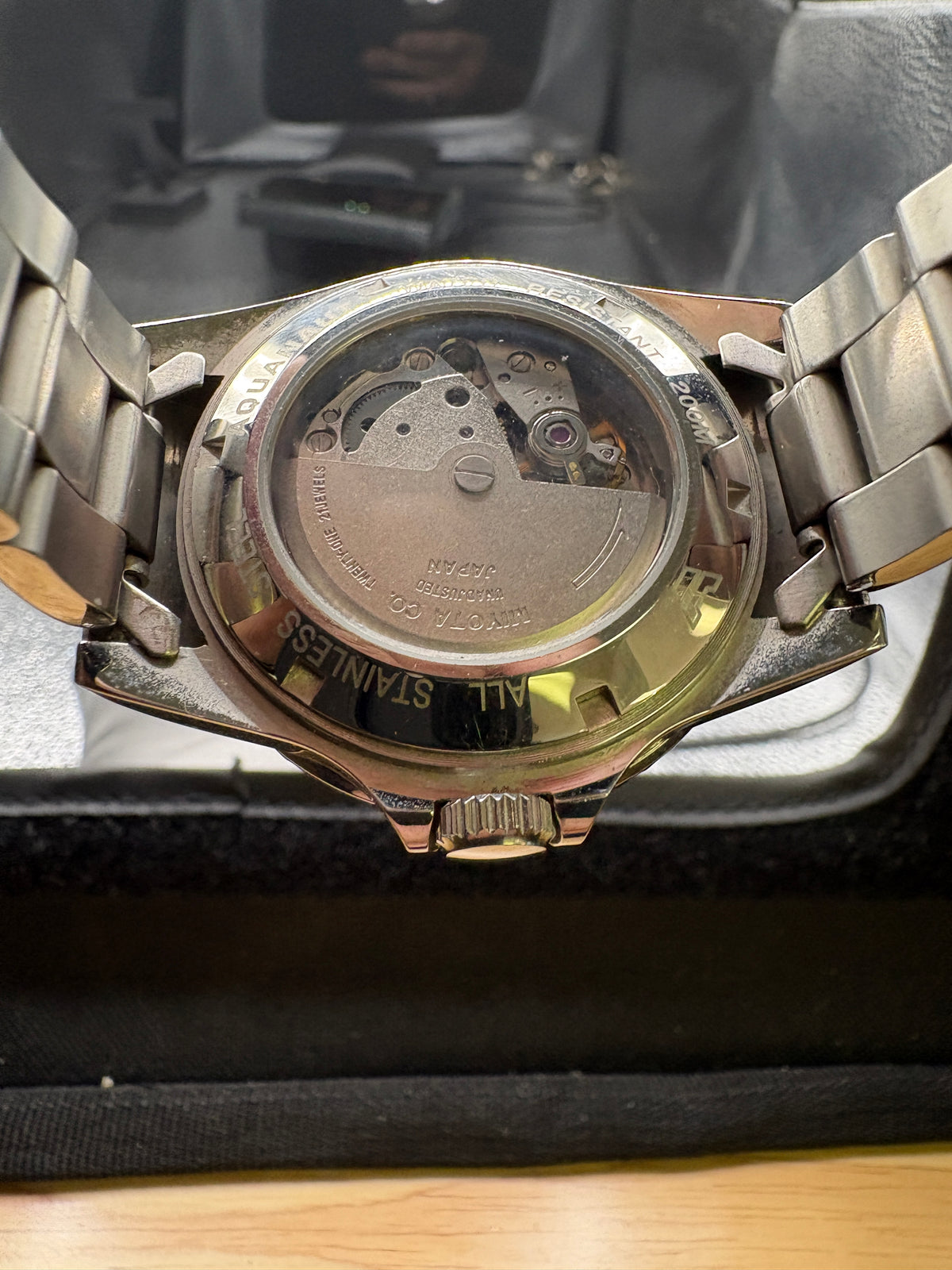 Vintage Citizen Eco-Drive Ladies Two-Tone Bracelet Watch, which features a diamond bezel