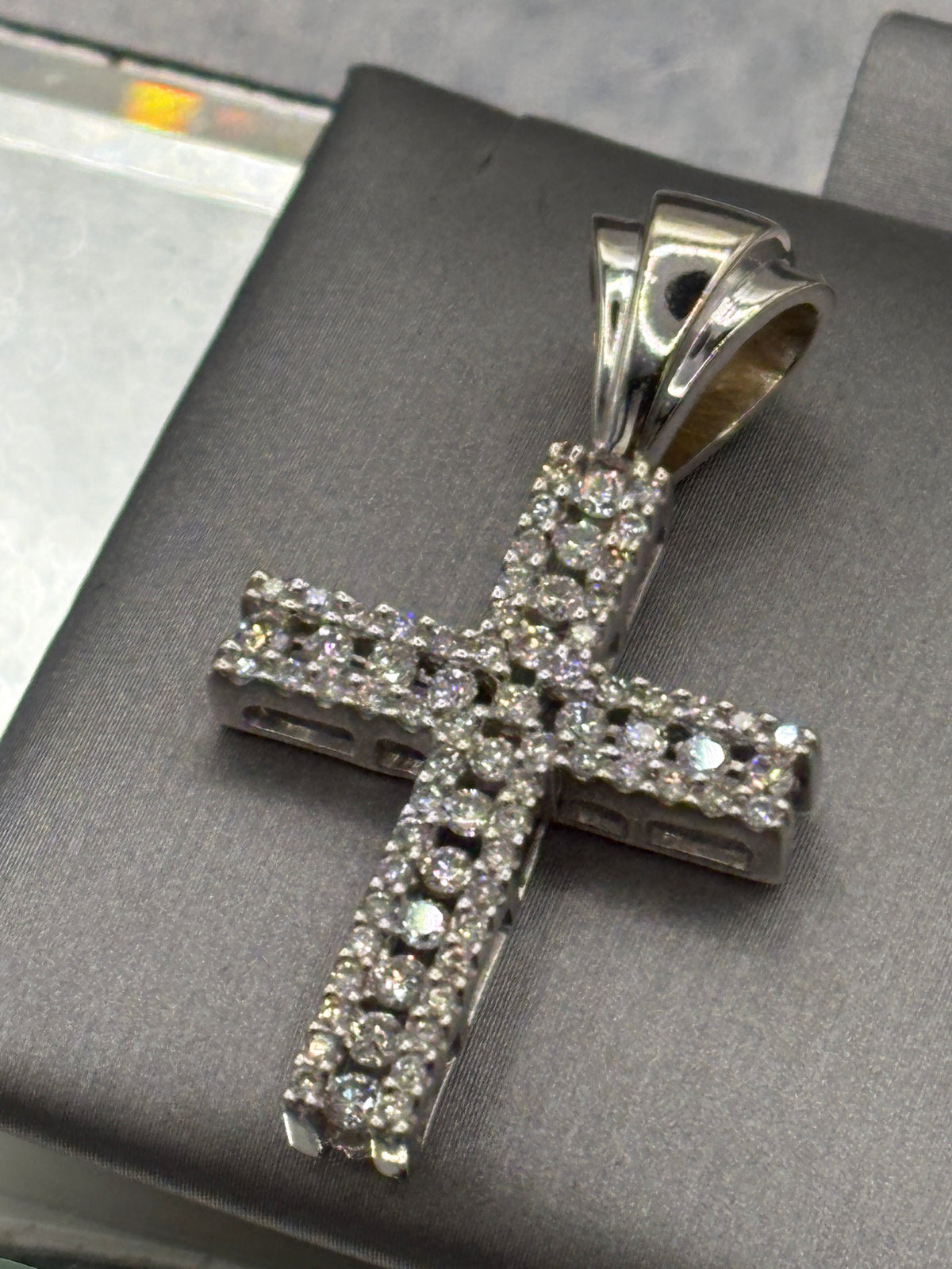 Ladies / Gents 14 Karat White Gold Diamond Cross Pendant