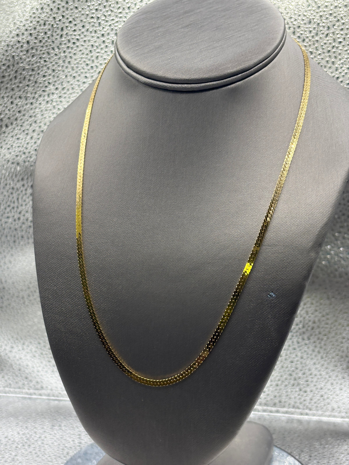 Ladies / Gents 14 Karat Yellow Gold Beveled Herringbone Chain
