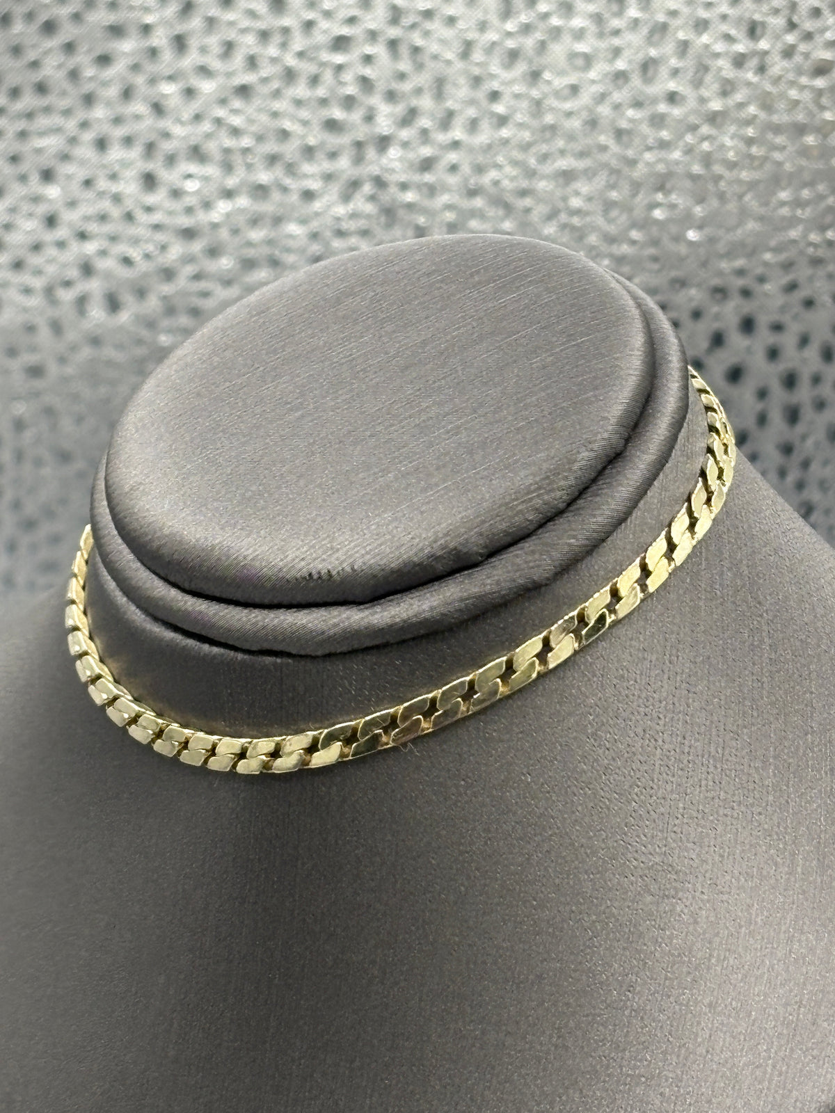 View two of Vintage Ladies/Gents 14 Karat Yellow Gold Solid S-Link Bracelet