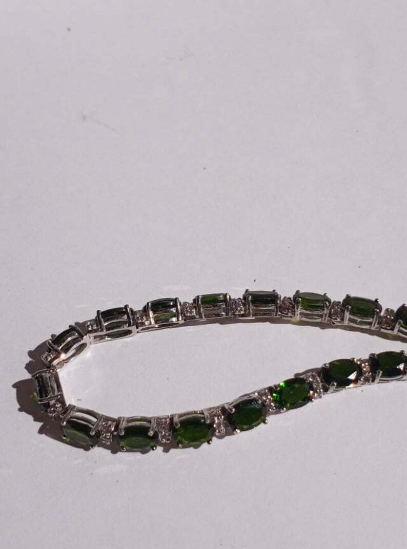Sterling Silver .925 Oval Emerald & Cubic Zirconia Bracelet Gorgeous
