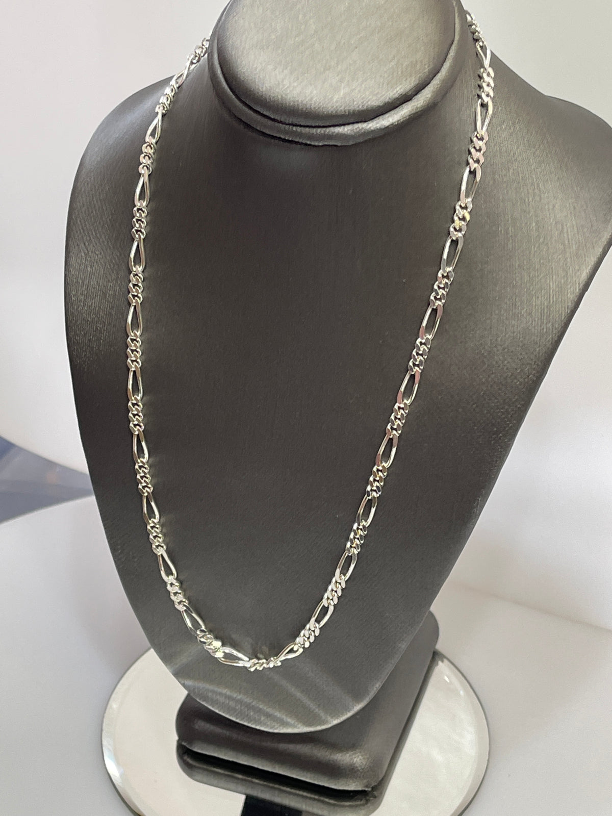 Sterling Silver .925 Figaro Style 18" Chain