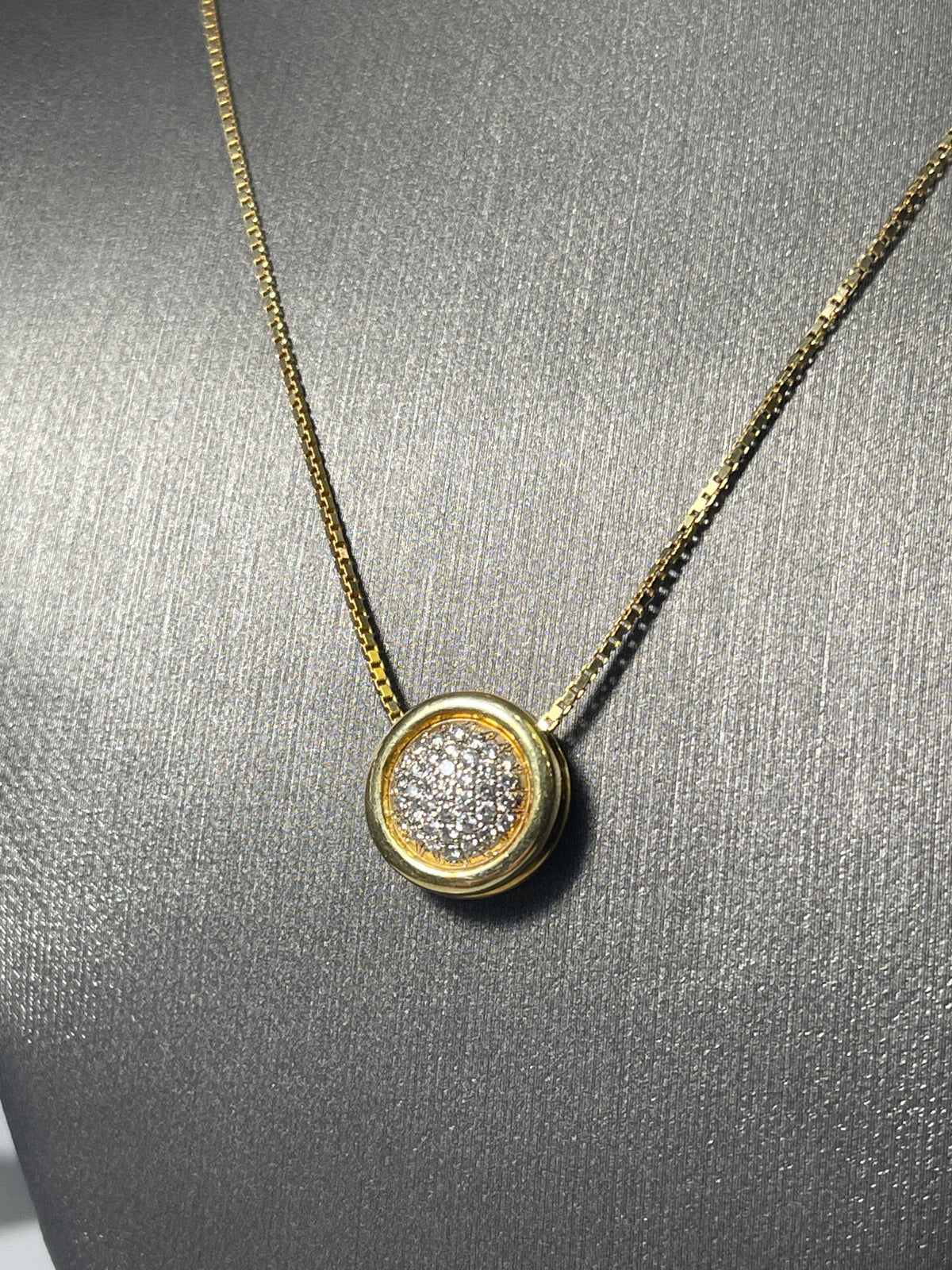 18 Karat Yellow Gold Round Diamond Cluster Necklace - Philadelphia Gold & Silver Exchange