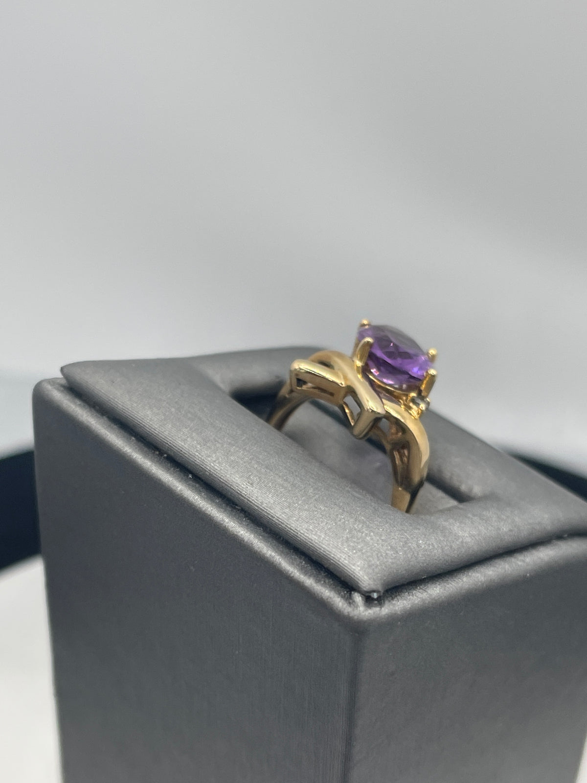 10 Karat Yellow Gold, Amethyst And Diamond Freeform X O Ring - Philadelphia Gold & Silver Exchange
