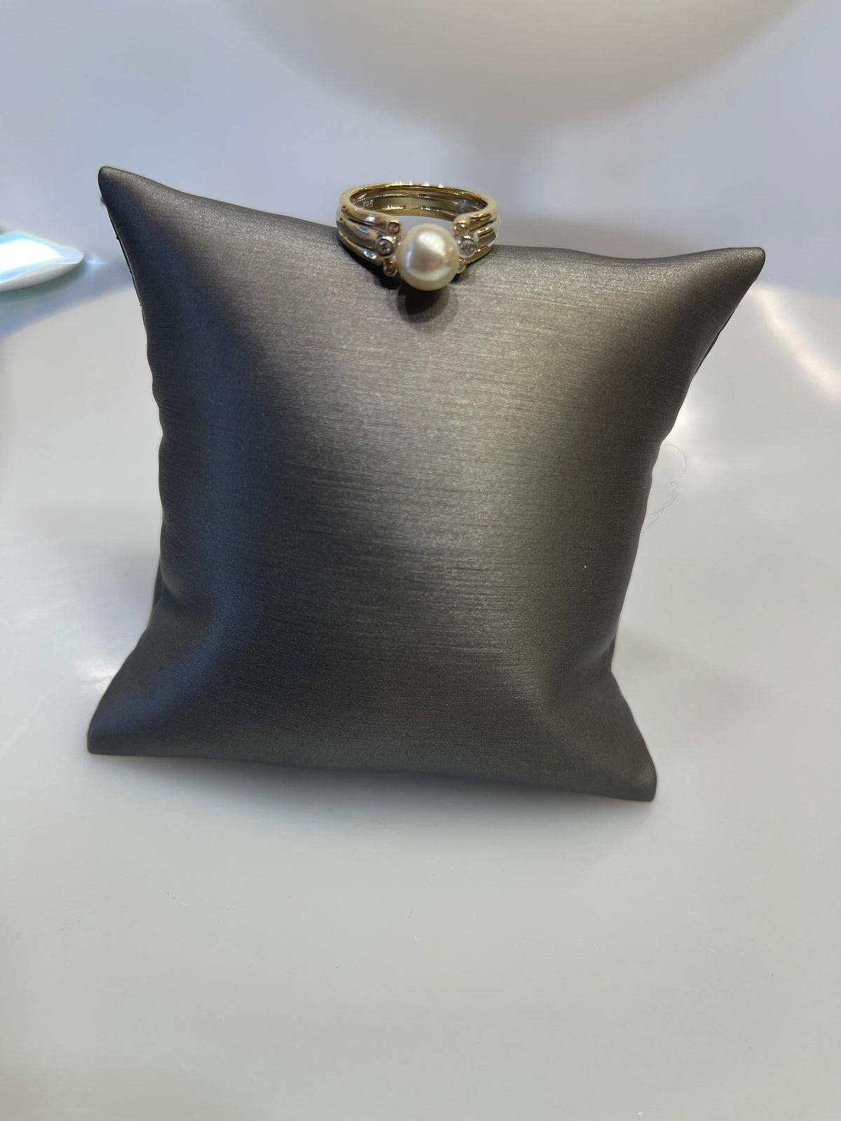 14 Karat Yellow And White Gold - Pearl And Diamond Ring - Philadelphia Gold & Silver Exchange
