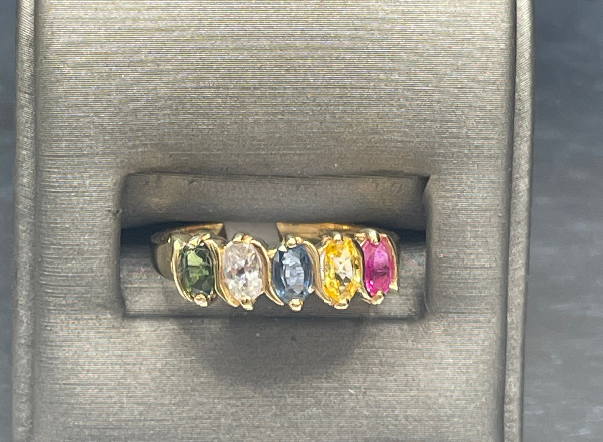 MULTICOLORED OVAL SHAPED TENNIS RING