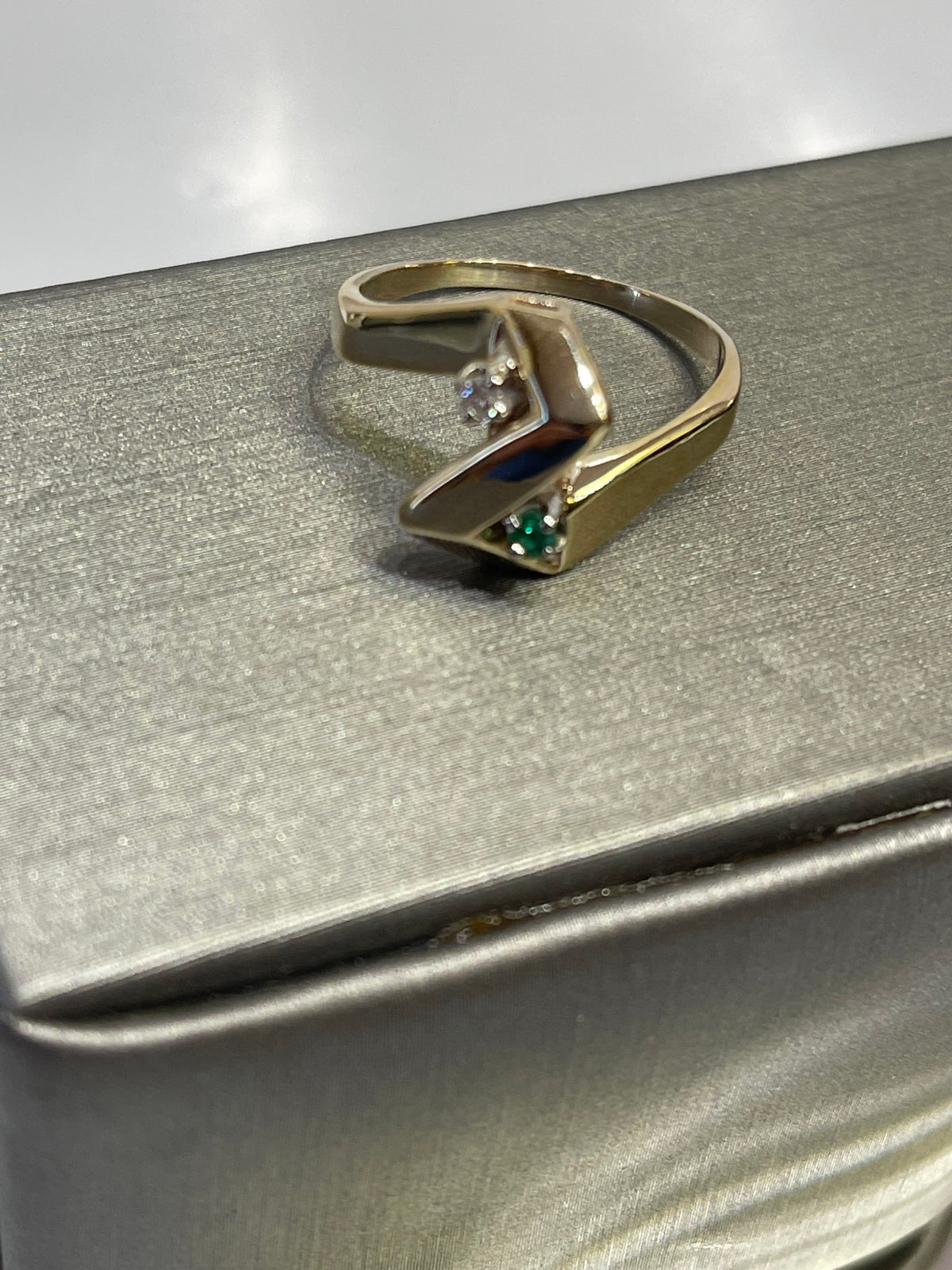 14 Karat Yellow Gold Geometric Diamond & Emerald Designed Ring - Philadelphia Gold & Silver Exchange