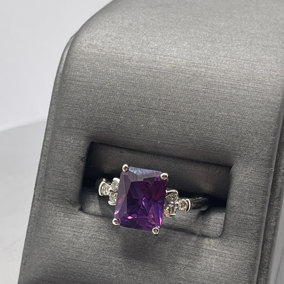 10 Karat White Gold Amethyst And Diamond Ring 2 Carat Purple Amethyst - Philadelphia Gold & Silver Exchange
