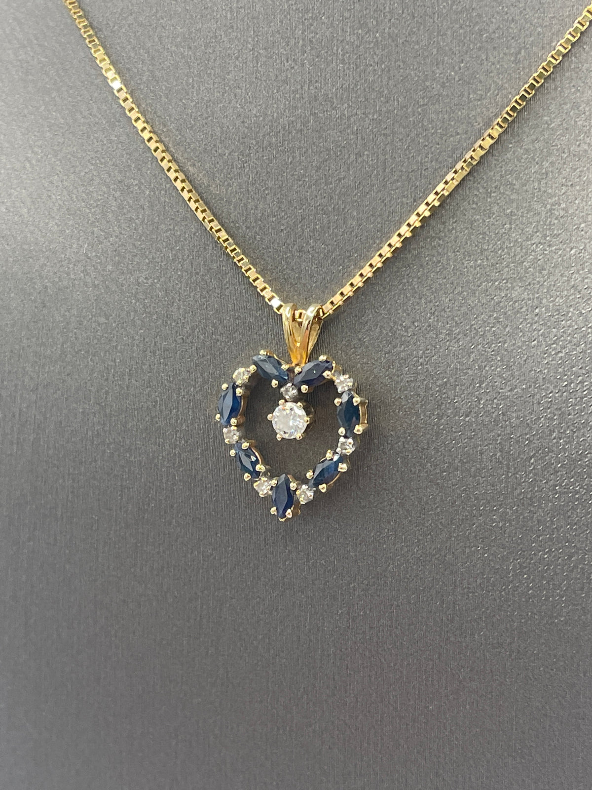 A Fabulous Ladies 14 Karat Gold Sapphire & Diamond Heart Pendant