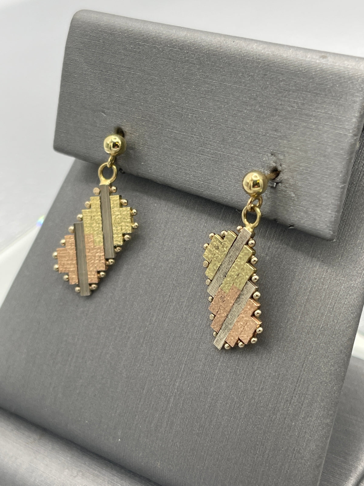 Ladies Vintage 14 Karat Tri-Color Gold Dangling Earrings With Posts