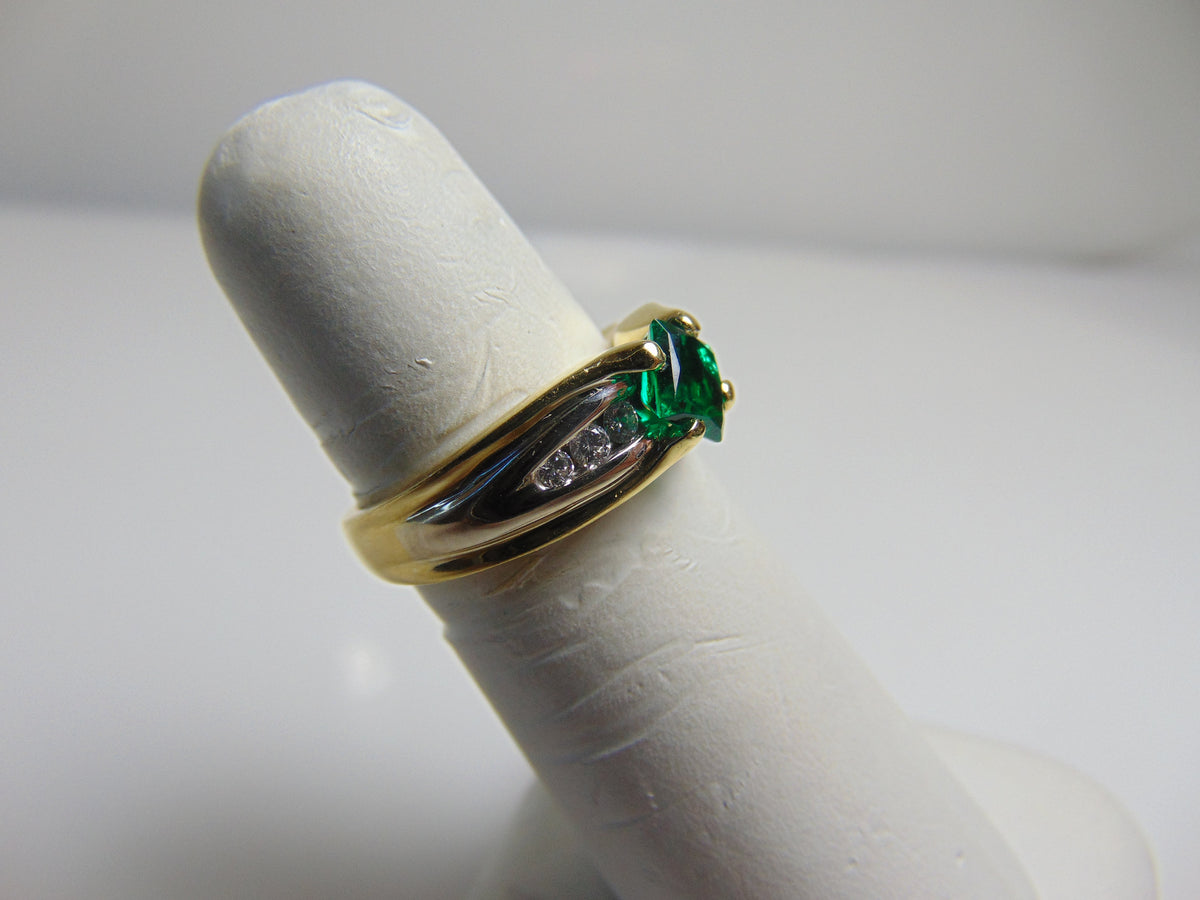 18 Karat Yellow Gold Princess Cut Emerald & Diamond Ring - Philadelphia Gold & Silver Exchange