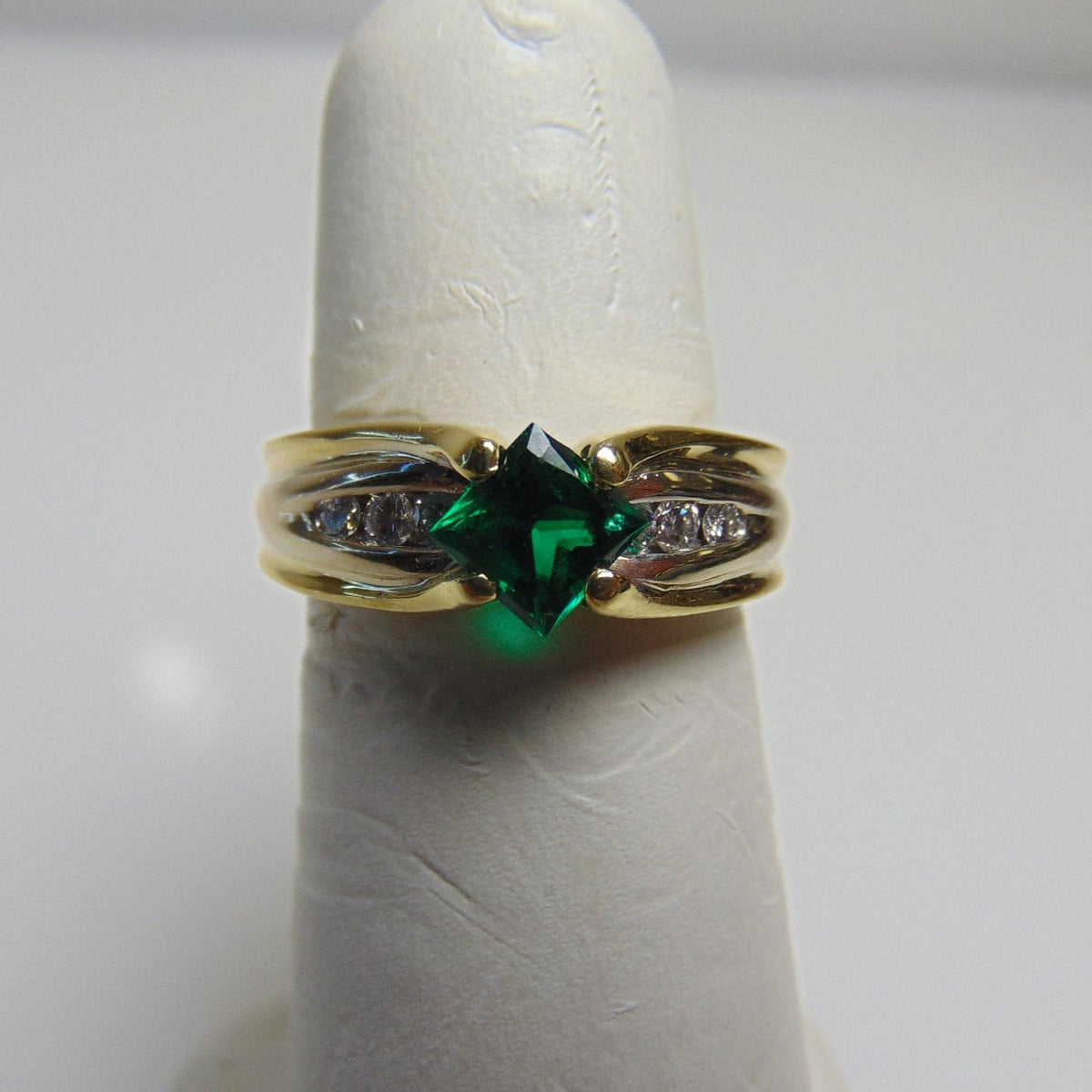 18 Karat Yellow Gold Princess Cut Emerald & Diamond Ring - Philadelphia Gold & Silver Exchange