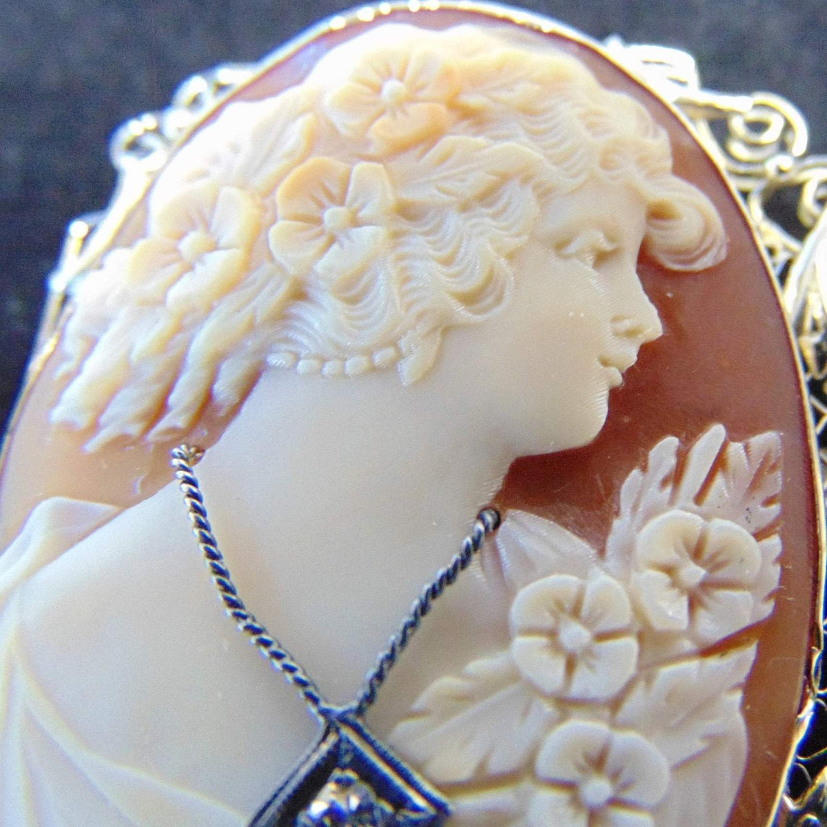 Vintage Fancy 14KT W/G Filigree Framed Cameo Pin Brooch or Pendant Beautiful Face - Philadelphia Gold & Silver Exchange