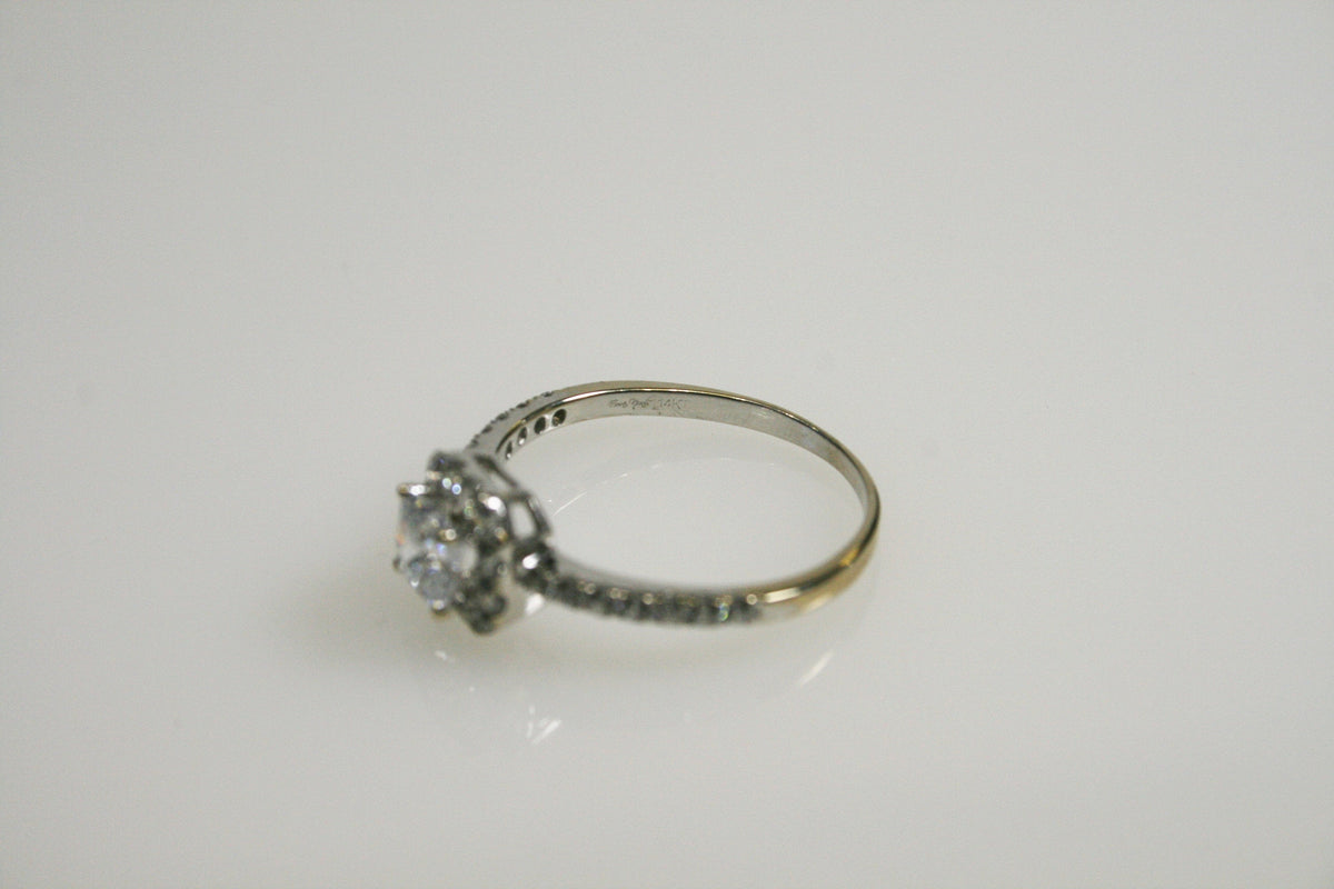 14KT White Gold Cubic Zirconia Halo Style Ring - Philadelphia Gold & Silver Exchange