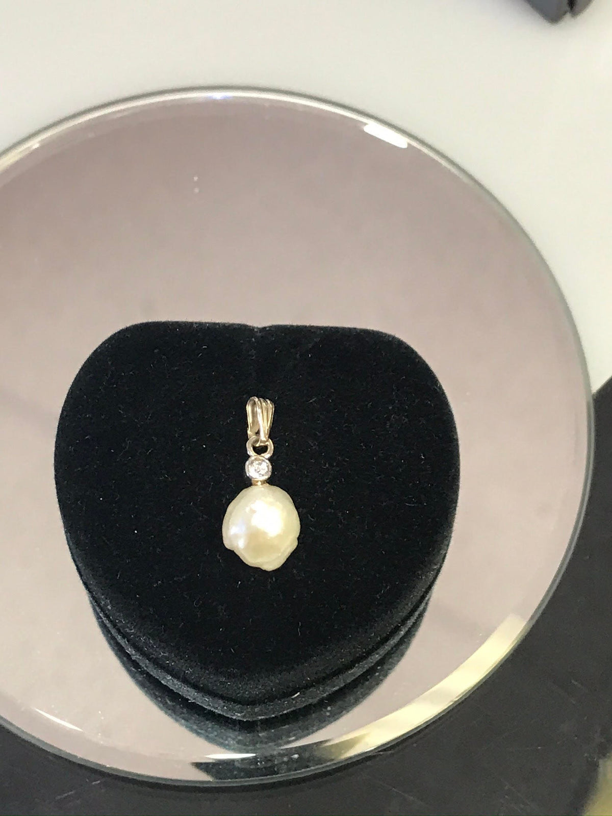 14K Solid Gold Pearl & Diamond Pendant - Philadelphia Gold & Silver Exchange
