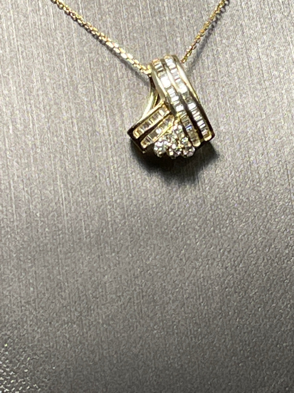 14K YELLOW GOLD DIAMOND PENDANT - Philadelphia Gold & Silver Exchange