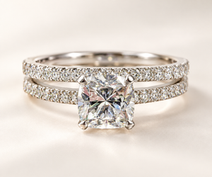 Ladies Tiffany 950 Platinum Cushion-Cut Diamond Engagement Set
