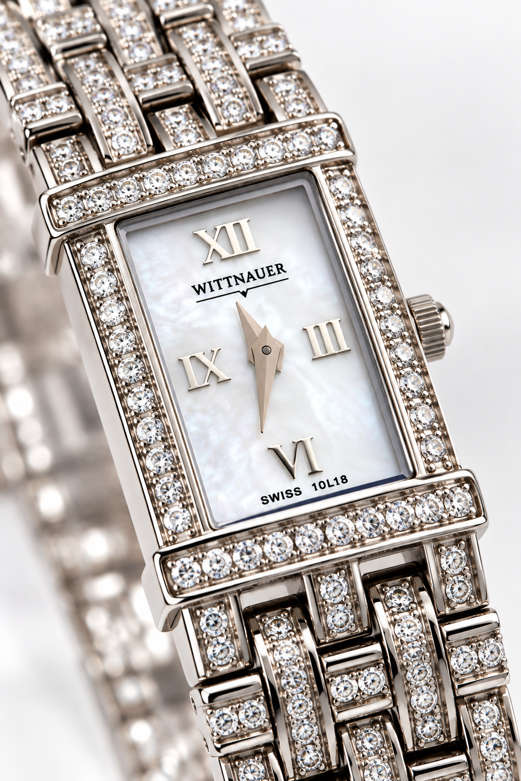 Vintage Wittnauer Ladies' Crystal-Accented Bracelet Watch – Mother-of-Pearl Dial