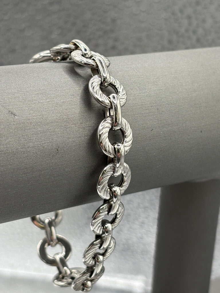 View eight of Ladies Italian 14 Karat White Gold Double Sided Round link Bracelet