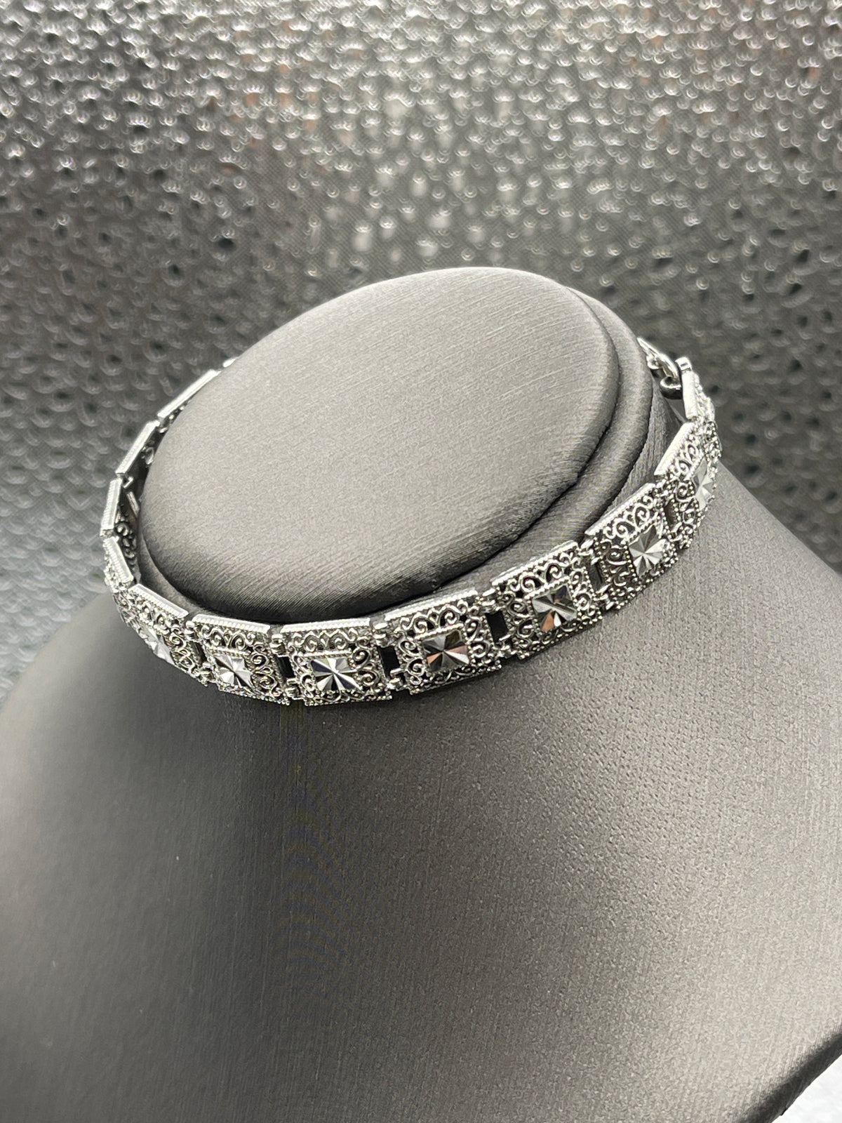 Ladies Sterling Silver Square Filagree Link Bracelet