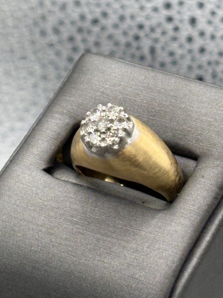 View eight of Ladies / Gents 14 Karat Yellow Gold Diamond Cluster Ring