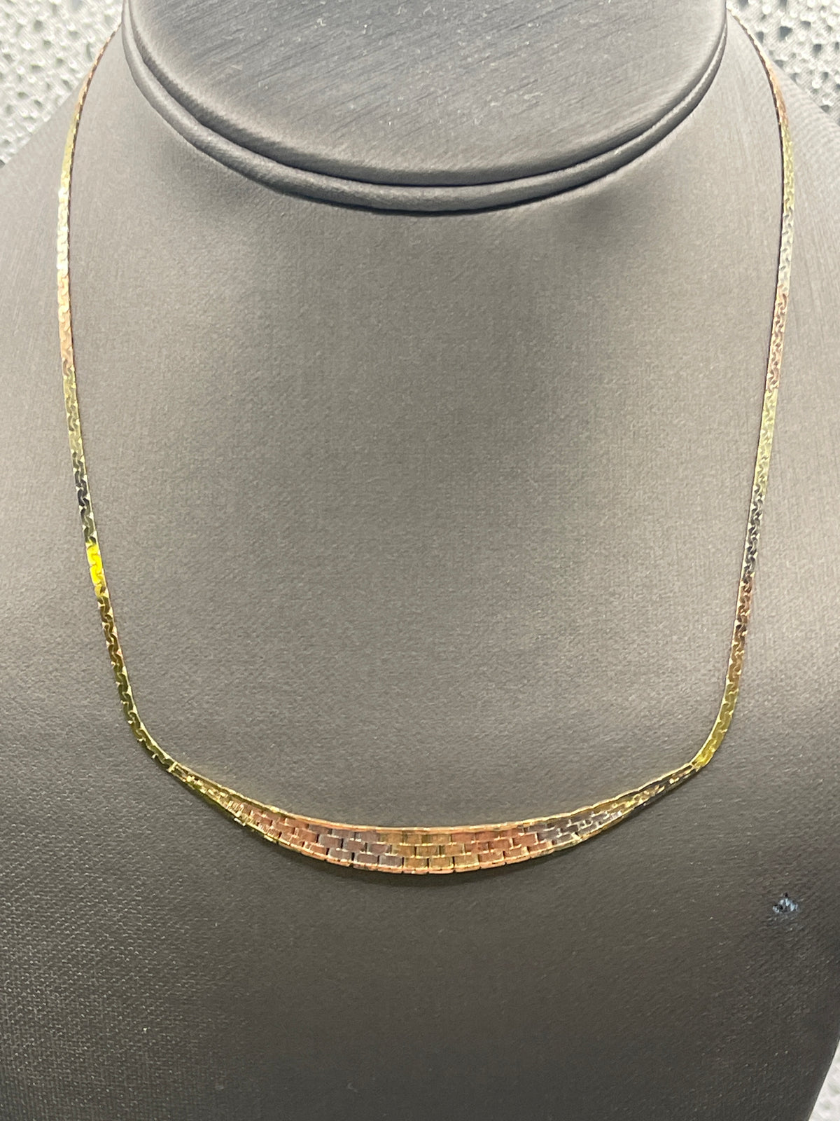 Ladies 14 Karat Tri-Colored Gold Necklace