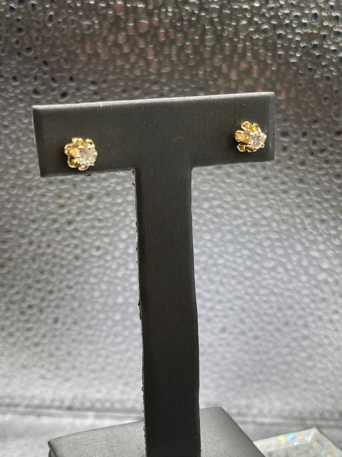 Ladies 14 Karat Diamond Earrings
