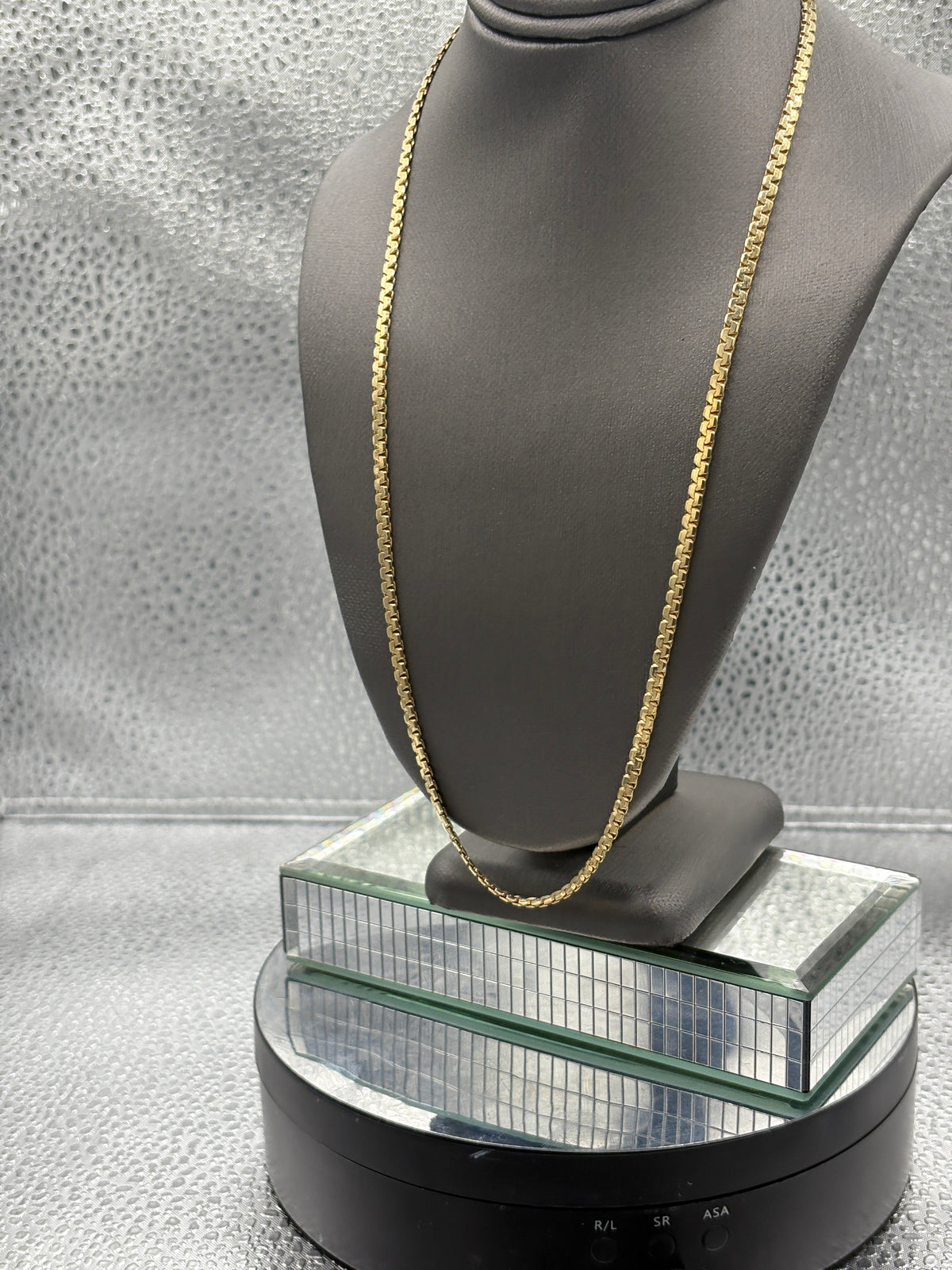 Ladies/Gents 14 Karat Yellow Gold Zig Zag Box Chain