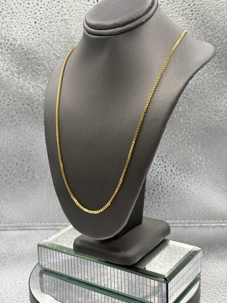 Ladies/Gents 18 Karat Yellow Gold Box Link Chain