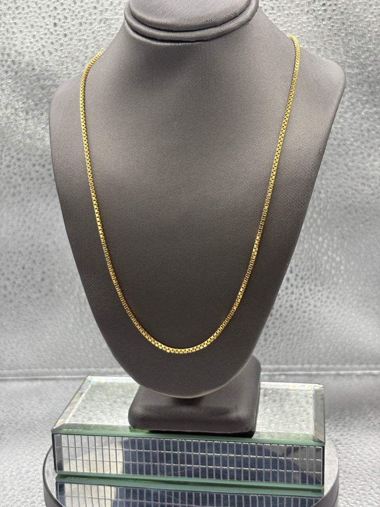 Ladies/Gents 18 Karat Yellow Gold Box Link Chain