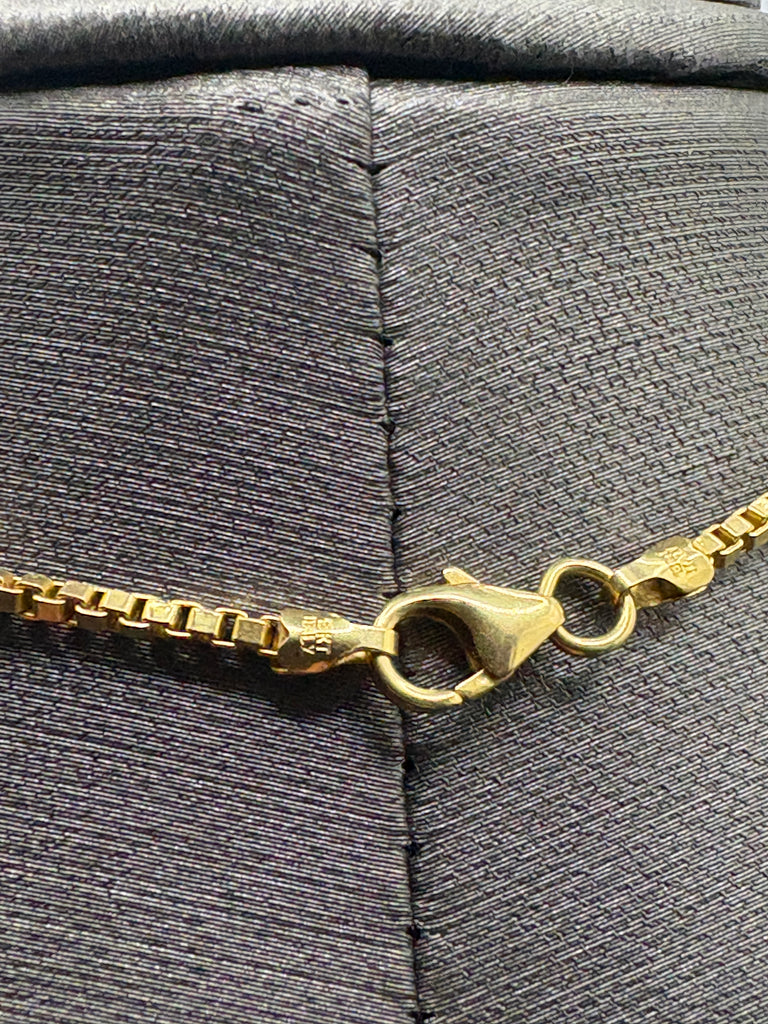 Ladies/Gents 18 Karat Yellow Gold Box Link Chain