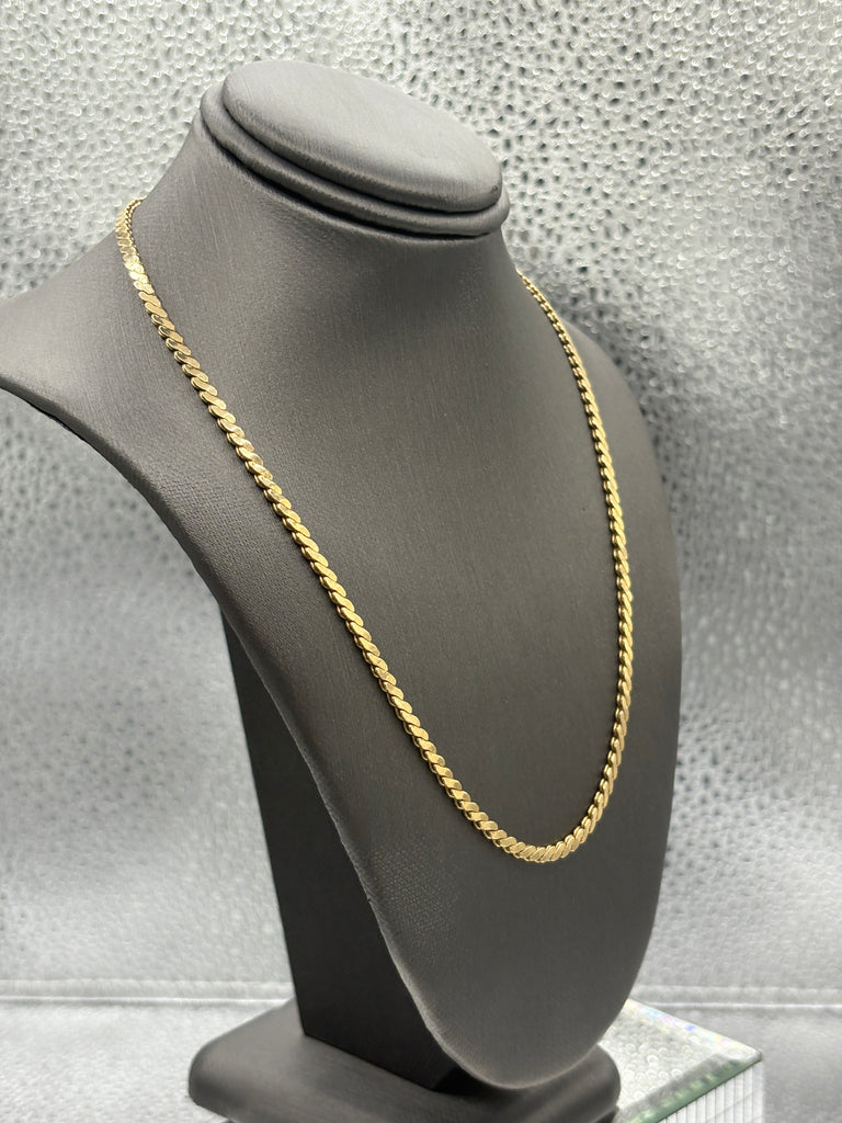 Ladies Vintage 14 Karat Yellow Gold Double S Link Chain