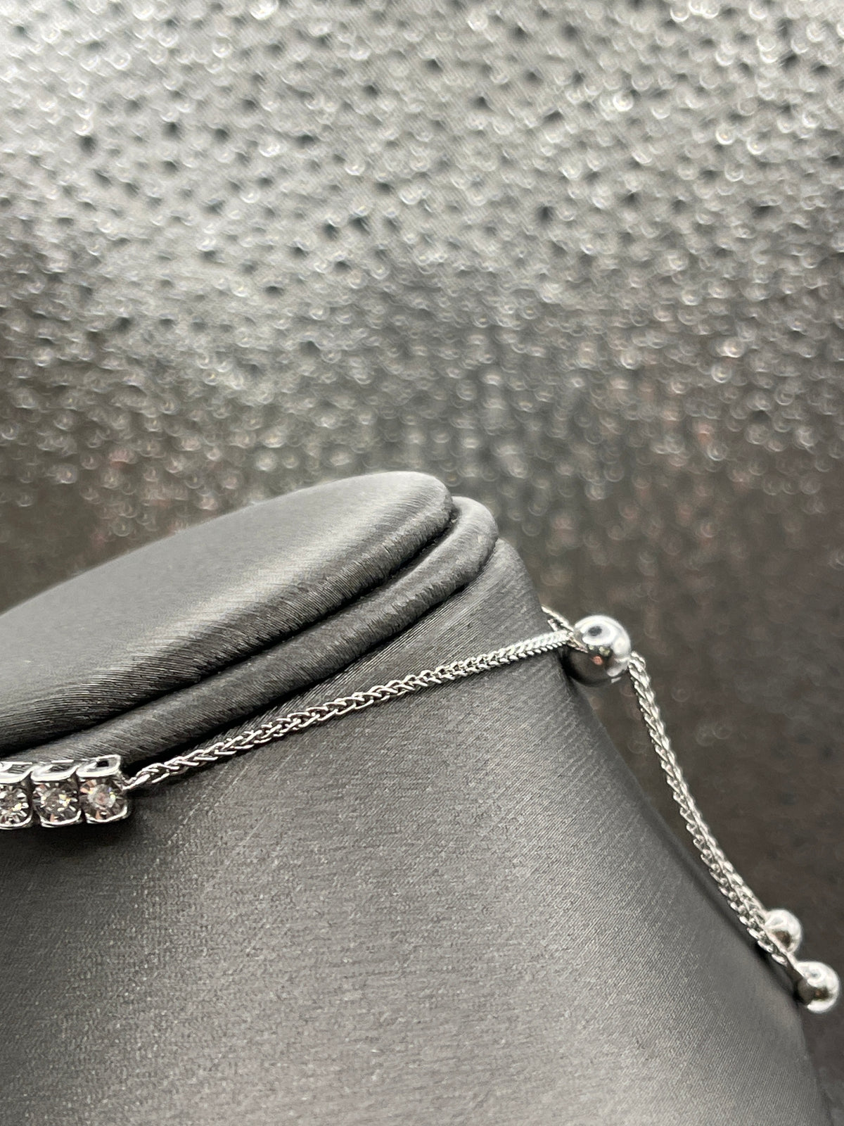 Brilliant 14 Karat White Gold Diamond Bracelet