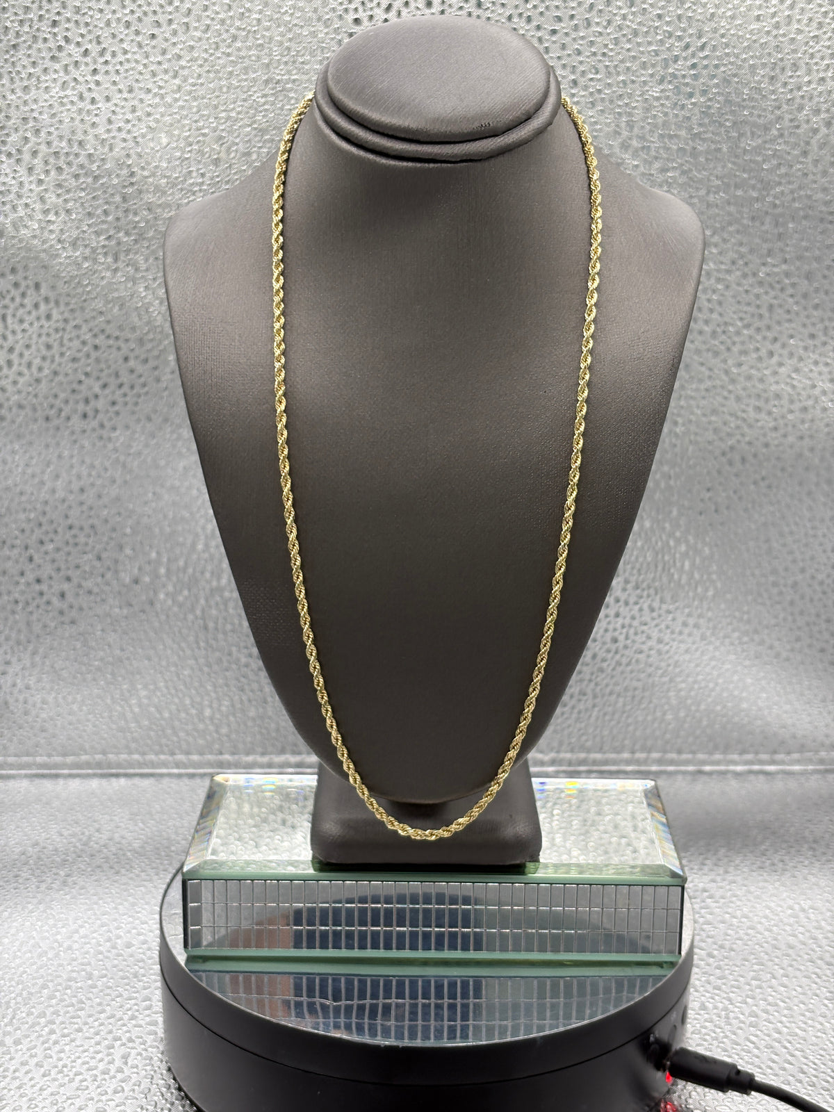 Ladies / Gents 14 Karat Yellow Gold Di-Cut Rope Chain