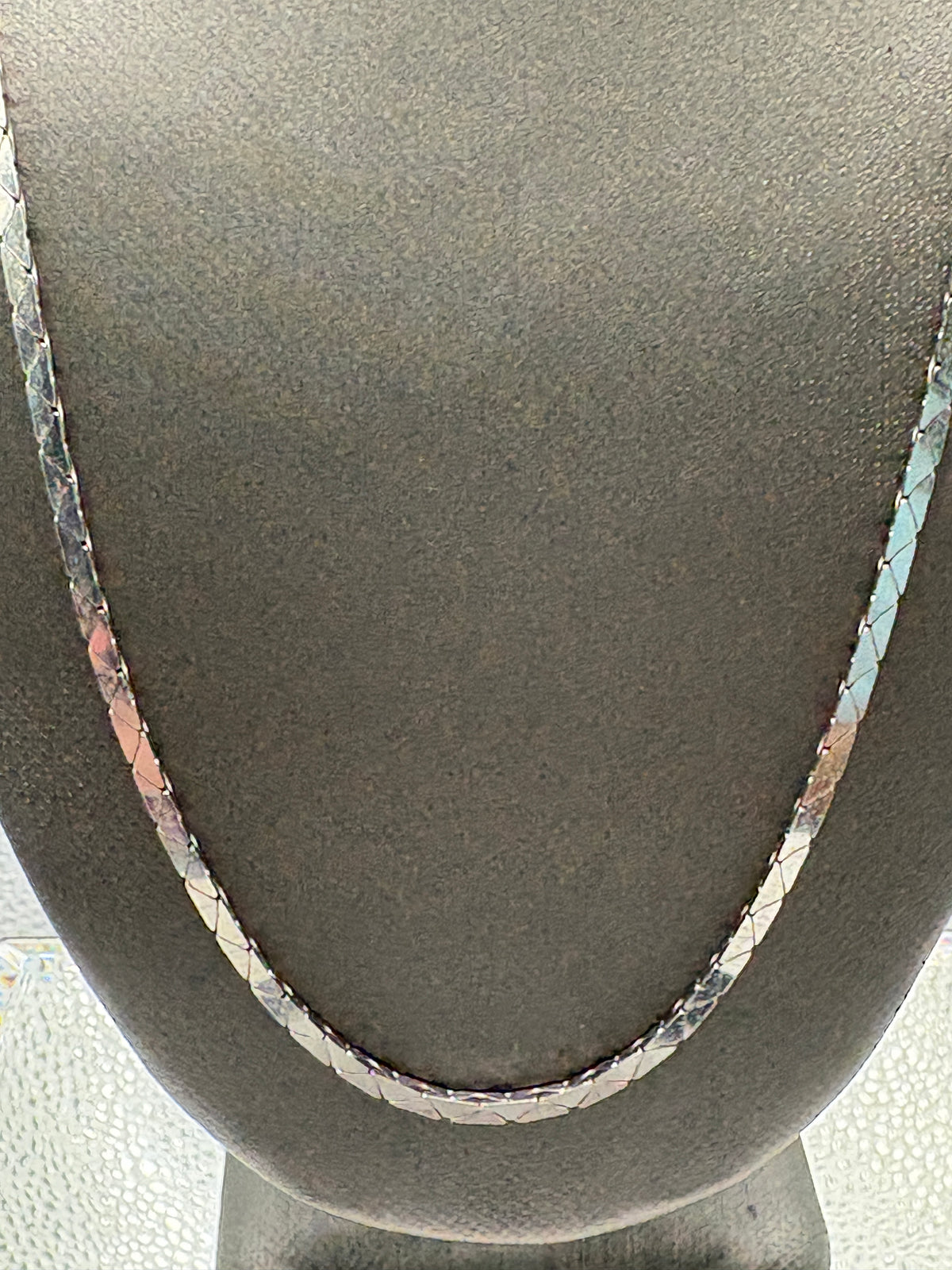 Ladies Vintage 14 Karat White Gold Cobra Link Chain