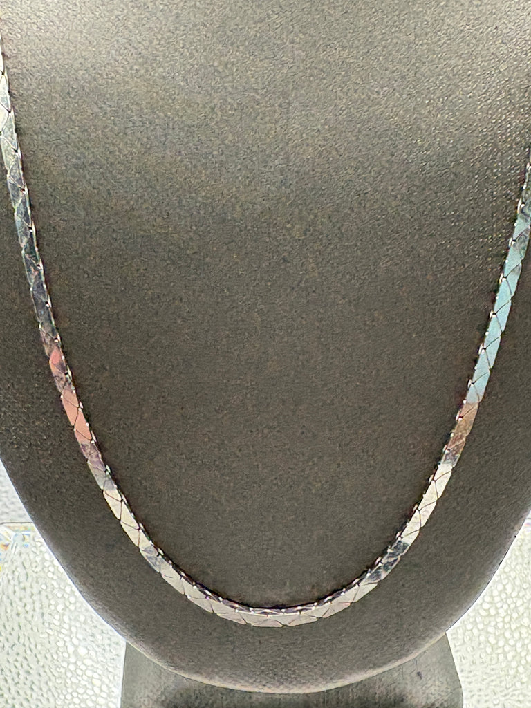 Ladies Vintage 14 Karat White Gold Cobra Link Chain