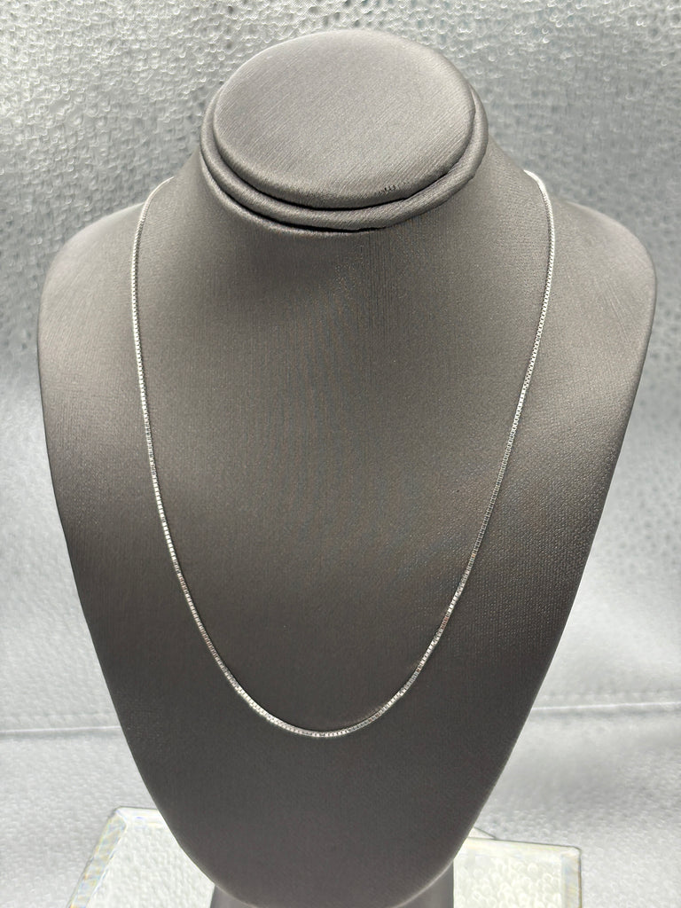Ladies/ Gents 14 Karat White Gold Box Chain