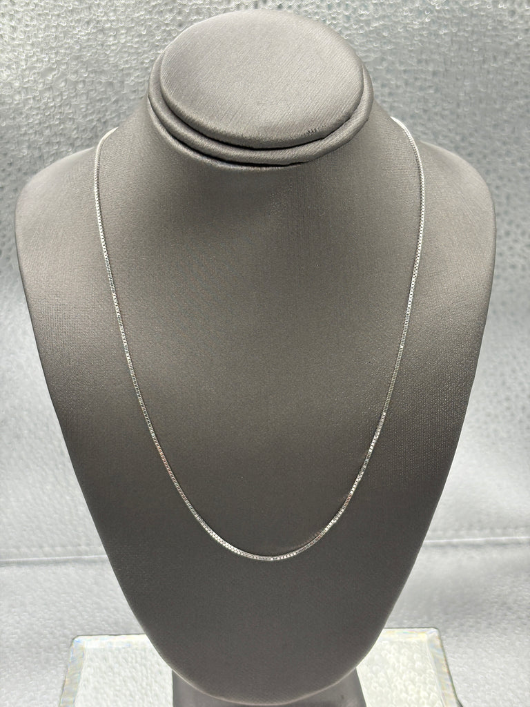 Ladies/ Gents 14 Karat White Gold Box Chain