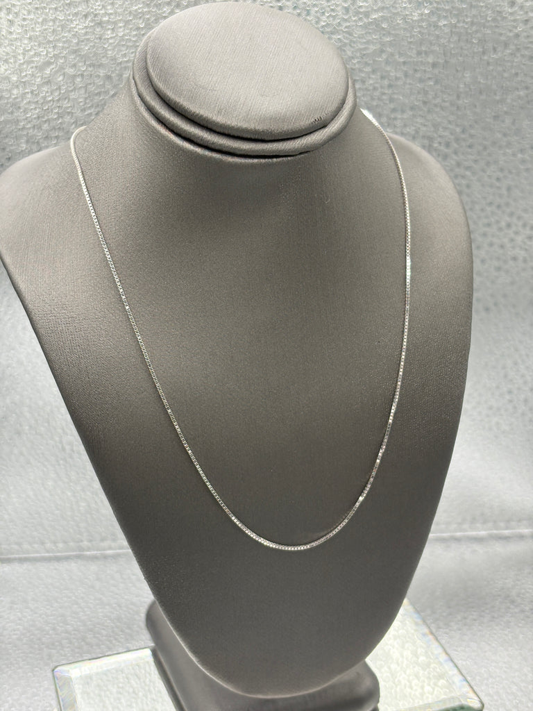 Ladies/ Gents 14 Karat White Gold Box Chain