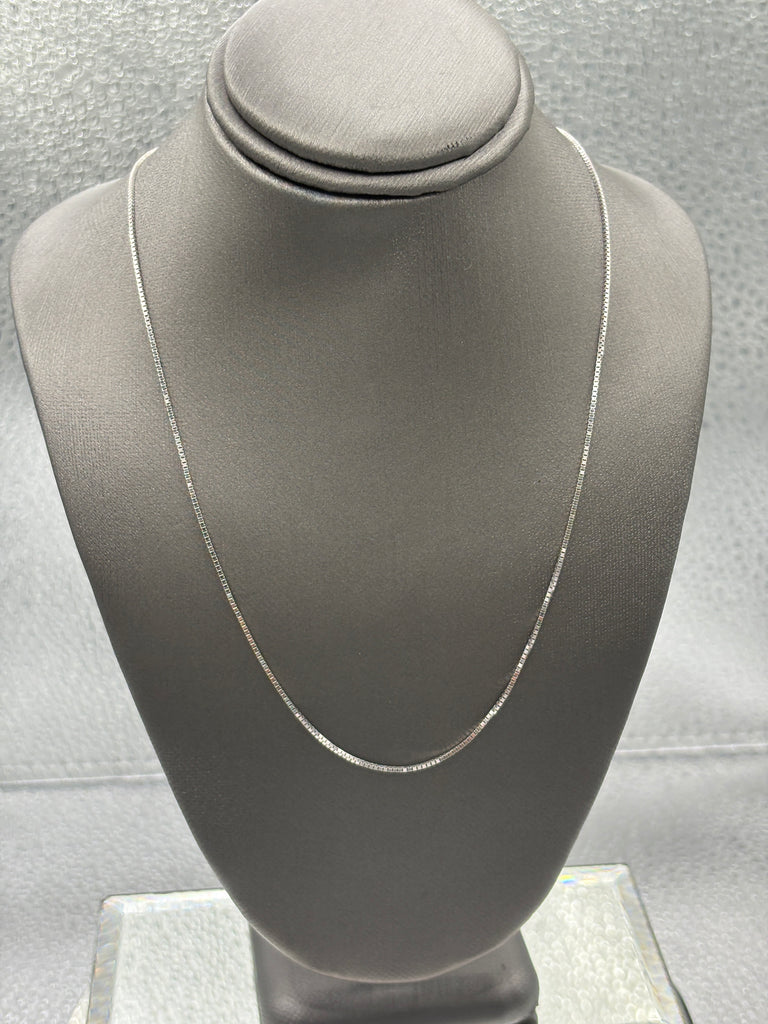 Ladies/ Gents 14 Karat White Gold Box Chain