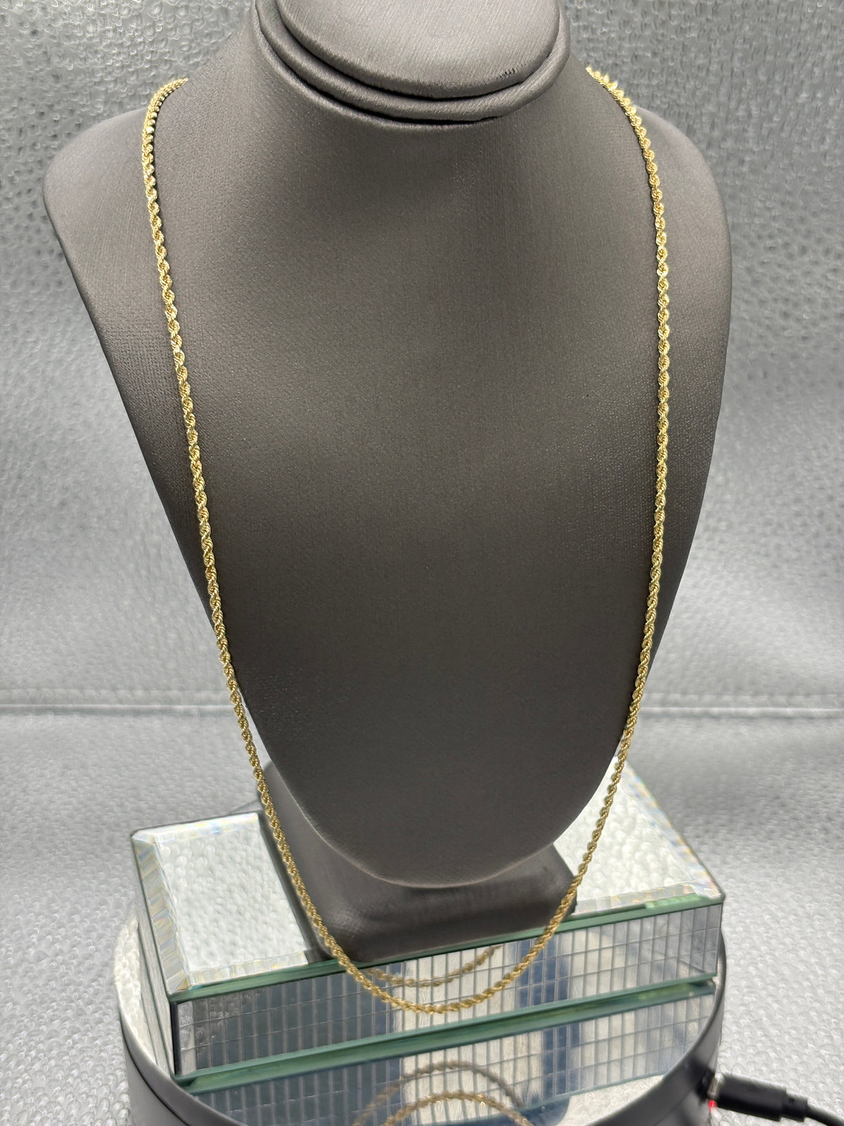 Ladies/Gents 14 Karat Solid Yellow Gold Di-Cut Rope Chain