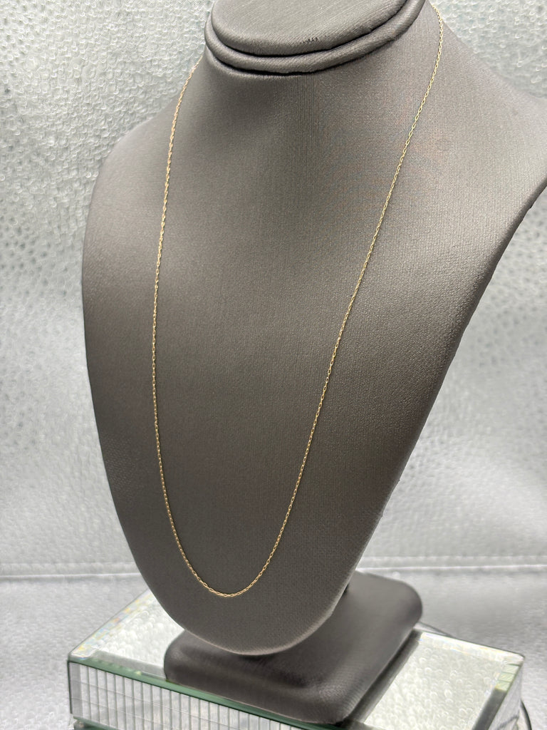 Ladies 14 Karat Yellow Gold Pendant Chain