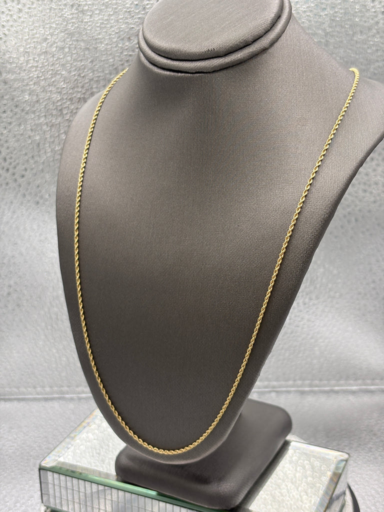 Ladies 14 Karat Solid Yellow Gold Di-Cut Solid Rope Chain