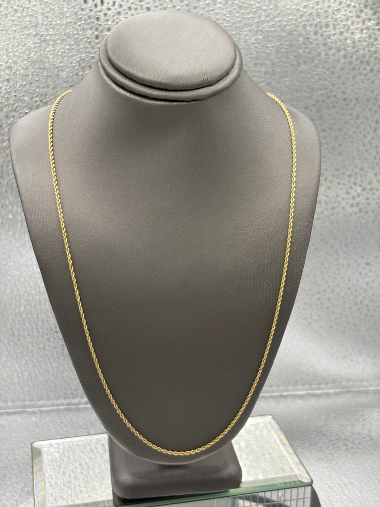 Ladies 14 Karat Solid Yellow Gold Di-Cut Solid Rope Chain