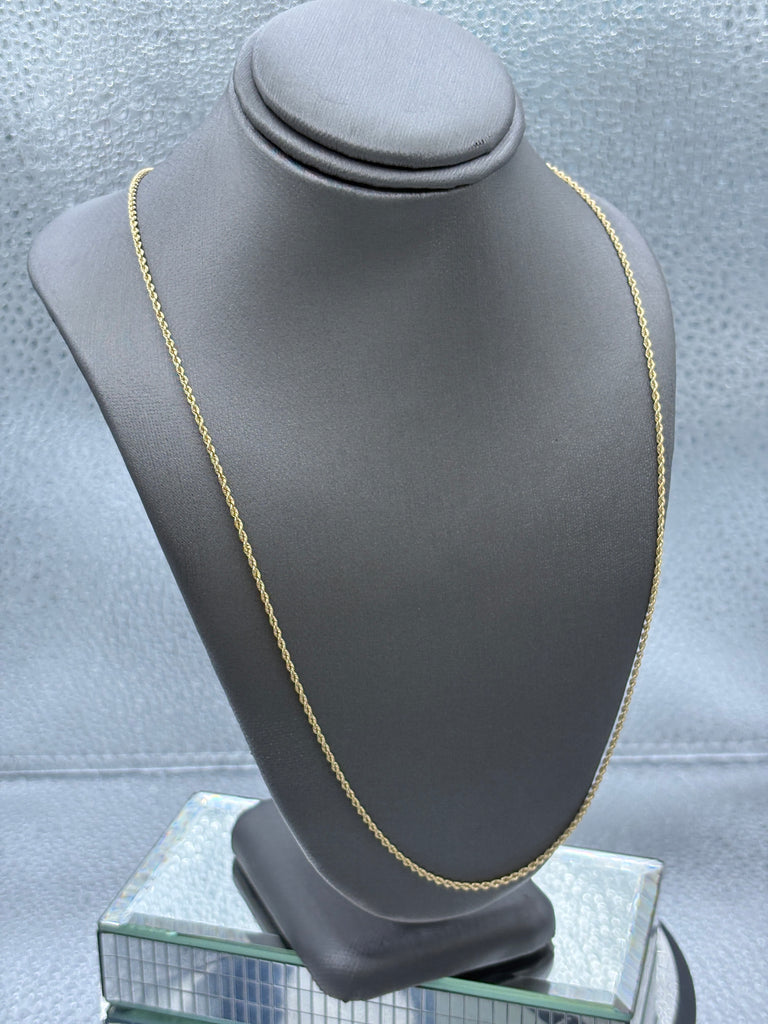 Ladies 14 Karat Solid Yellow Gold Di-Cut Solid Rope Chain