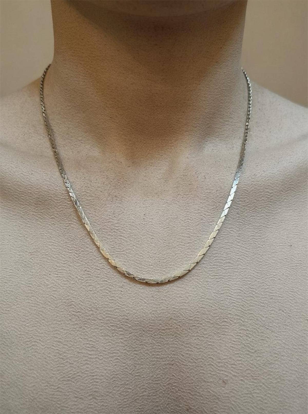 Ladies Vintage 14 Karat White Gold Cobra Link Chain