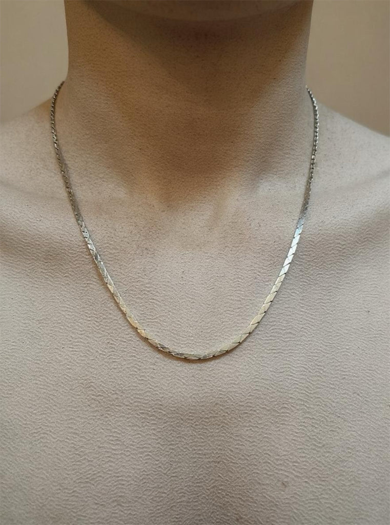 Ladies Vintage 14 Karat White Gold Cobra Link Chain